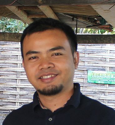 Portrait of Ilham Nurwansah, Sundanese language activist.